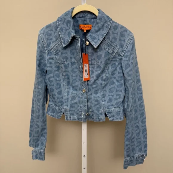 Stine Goya
cropped denim jacket new with tags size XS - Picture 2 of 6